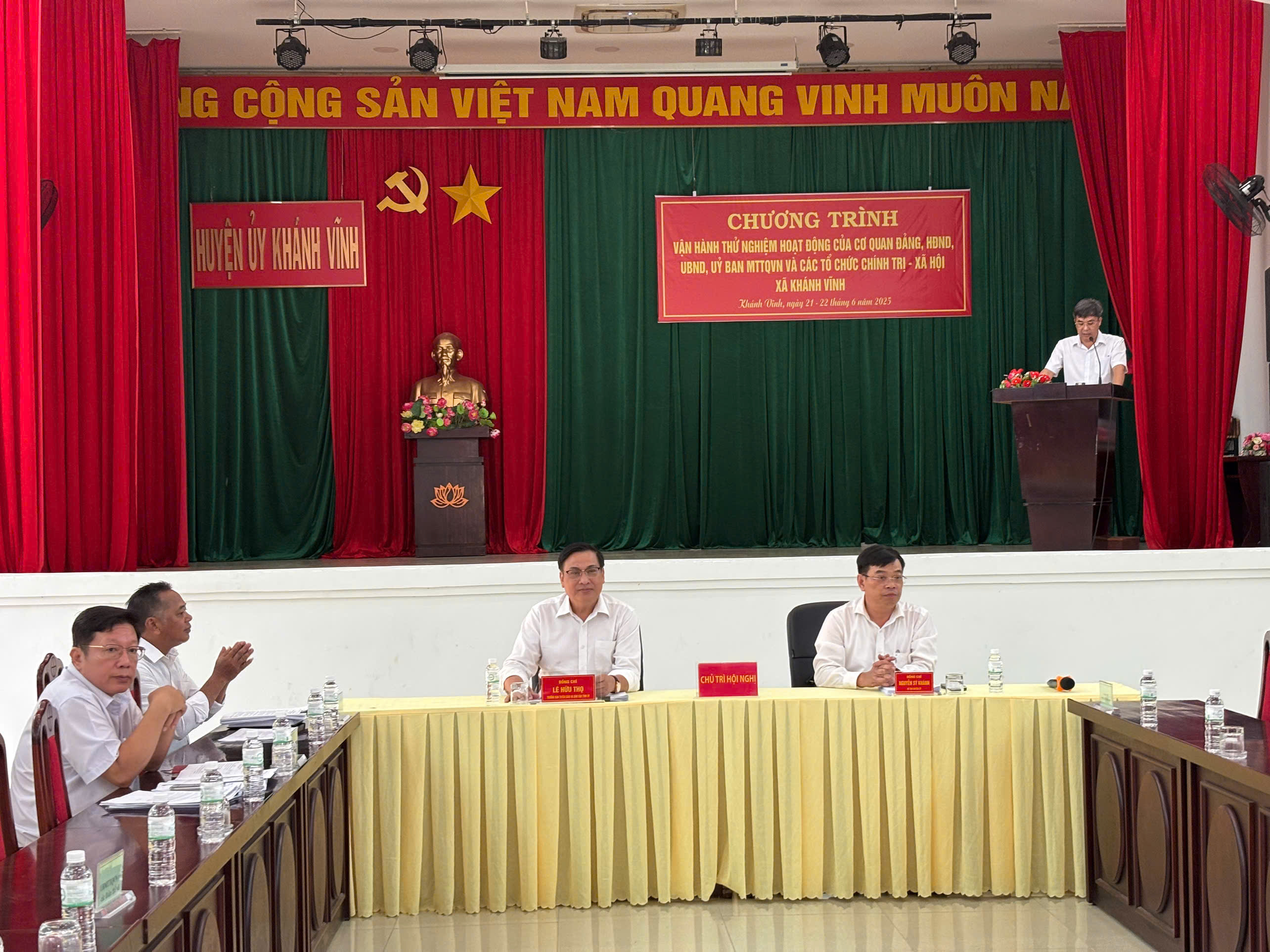 Tổ số 7 giám sát vận hành thử nghiệm hoạt động của cơ quan Đảng, HĐND, UBND, UBMTTQ Việt Nam và các tổ chức chính trị - xã hội xã Khánh Vĩnh